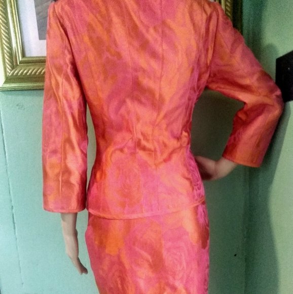 SALE 60% OFF!!!CARLISLE 6 -8 JACQUARD SILK TAILORED FITTED SKIRT SUIT - Picture 3 of 8